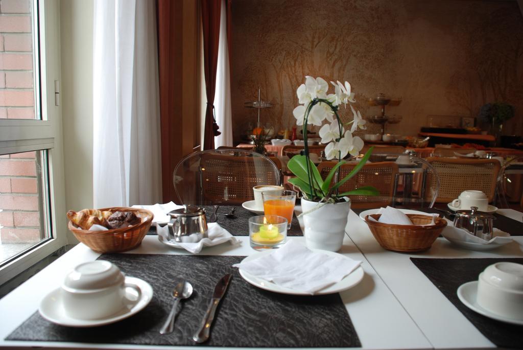 Hotel Mennini Milano Esterno foto