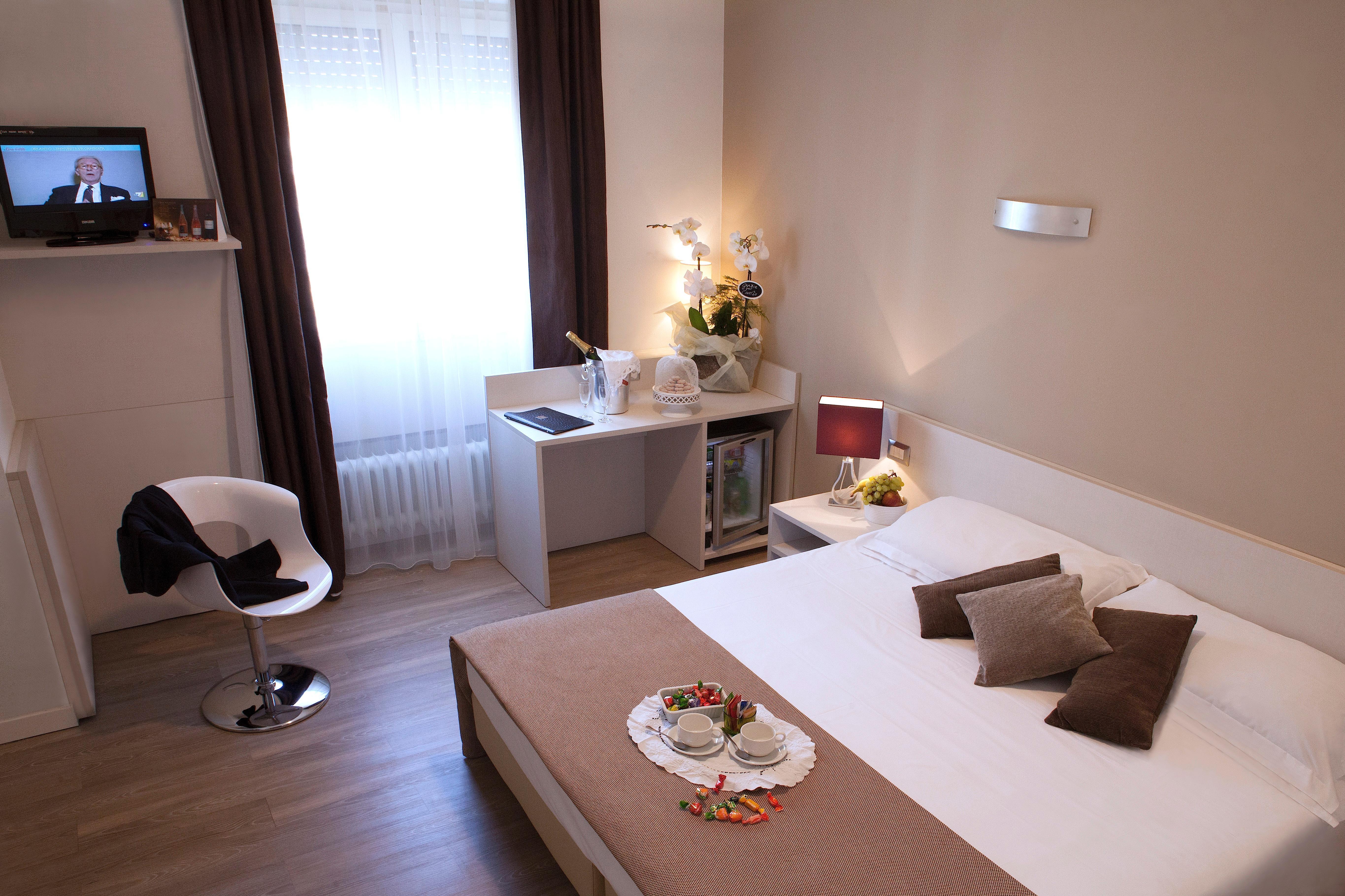 Hotel Mennini Milano Esterno foto