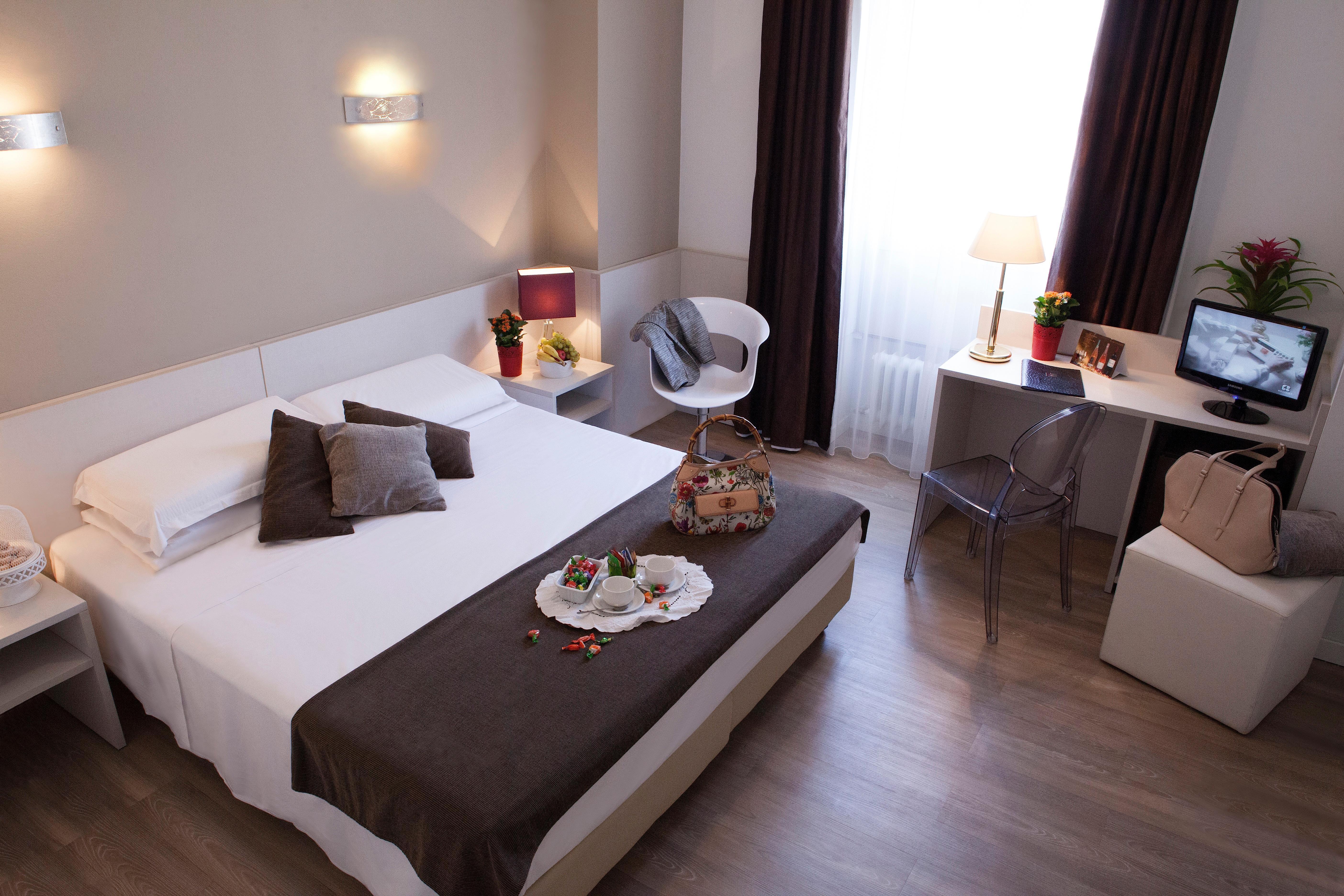 Hotel Mennini Milano Esterno foto