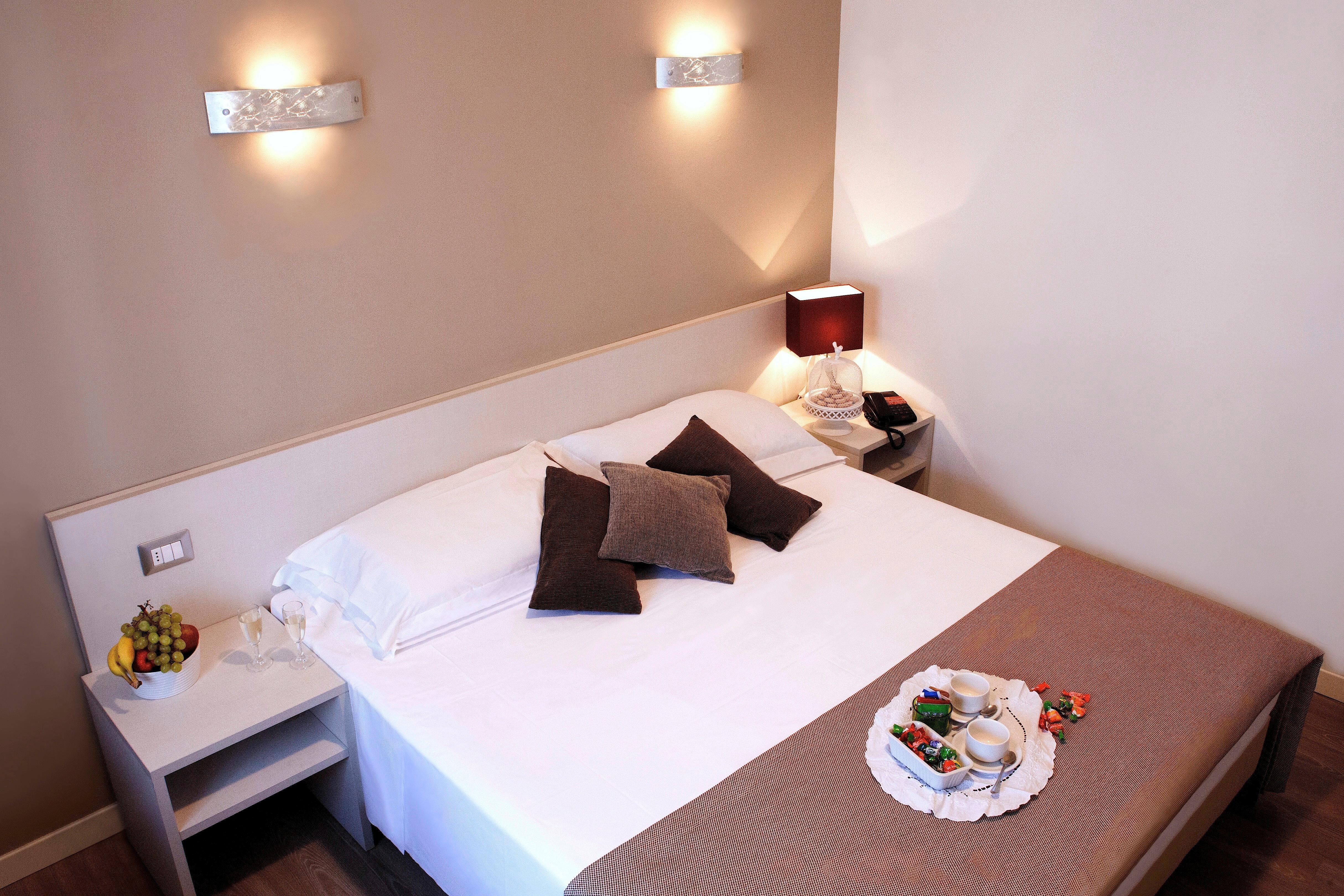 Hotel Mennini Milano Esterno foto