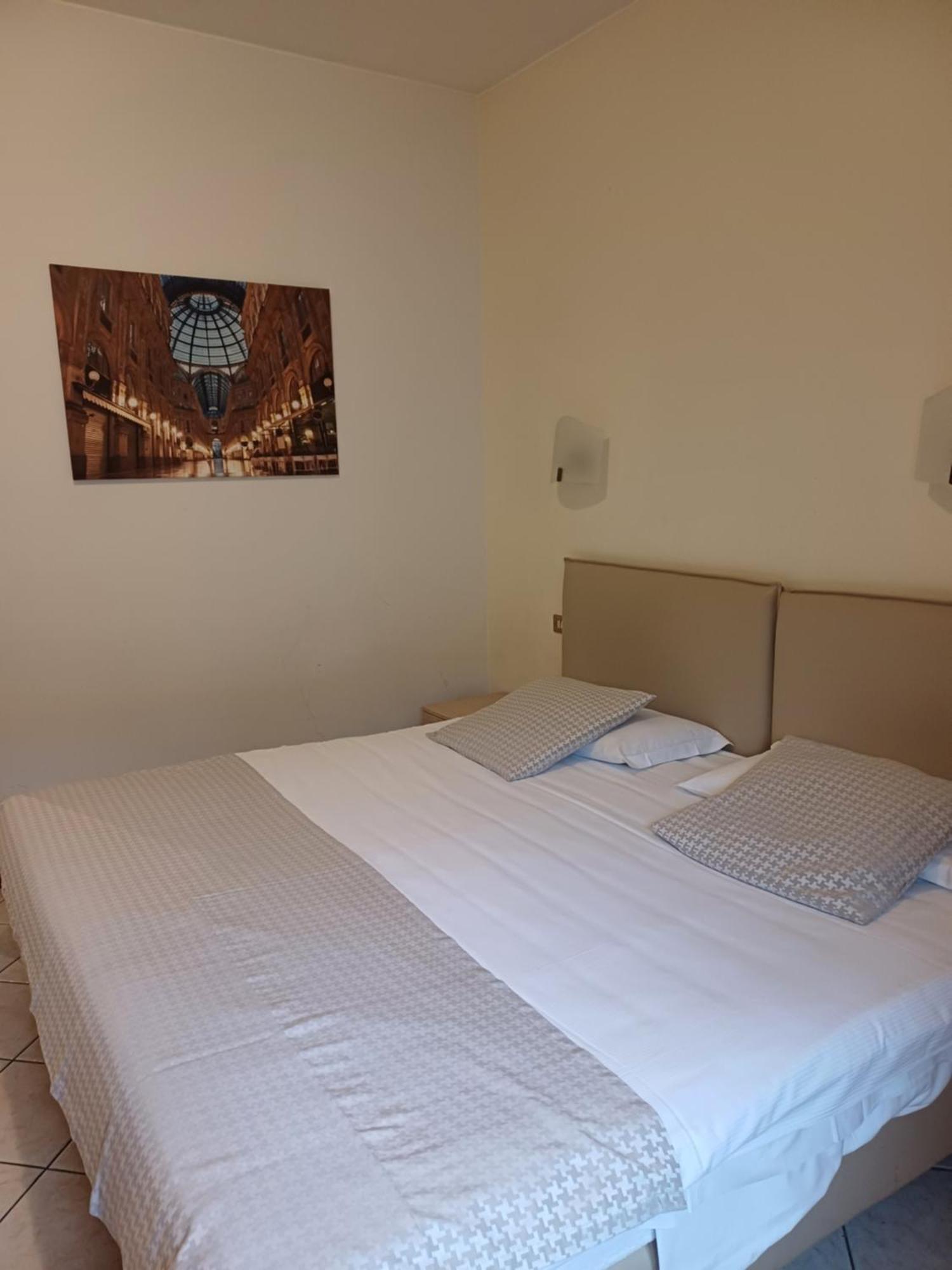 Hotel Mennini Milano Esterno foto
